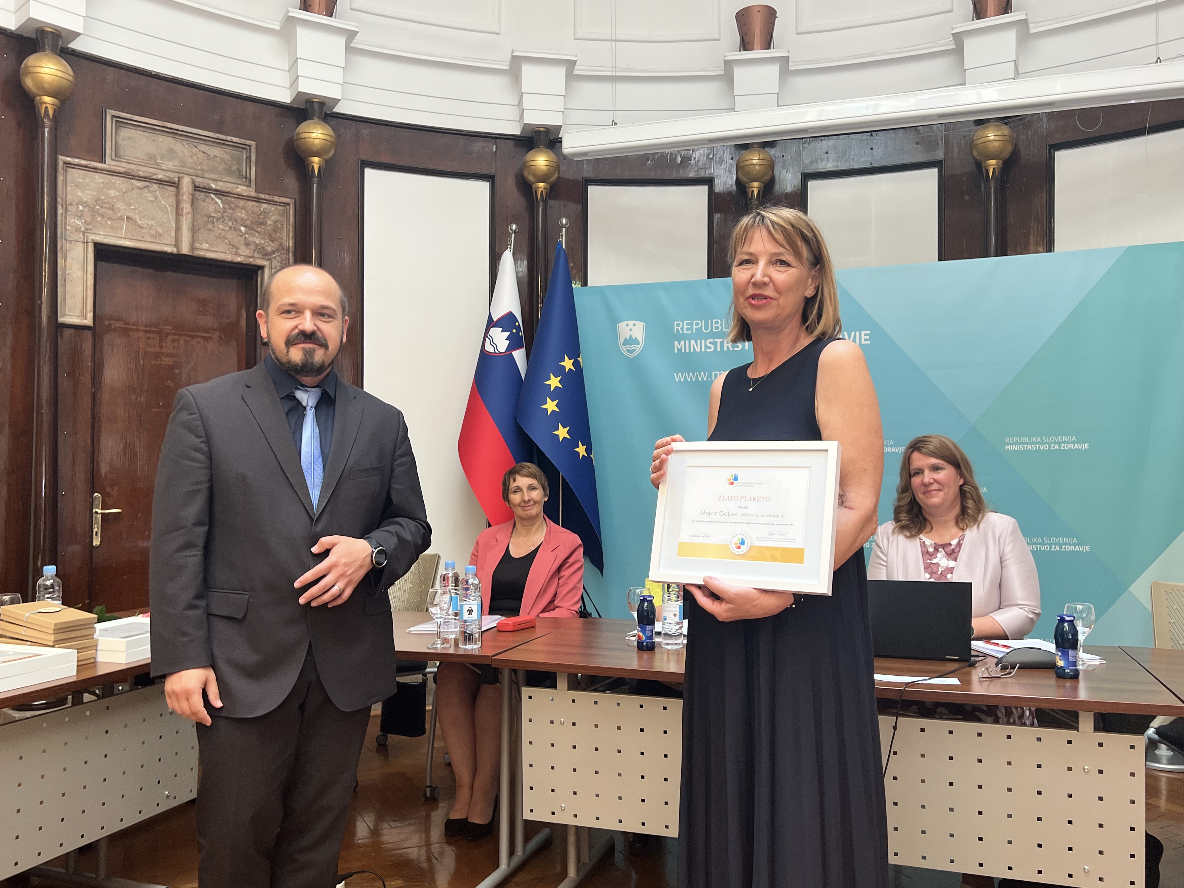 Mojca Gobec, dr. med., prejemnica Zlate plakete Zveze